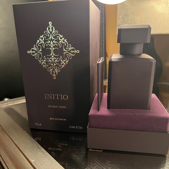🛑SOLD🛑ATOMIC ROSE 🌹 by INITIO. 3.4 oz. FULL bottle. Delina competition! - Picture 2 of 6